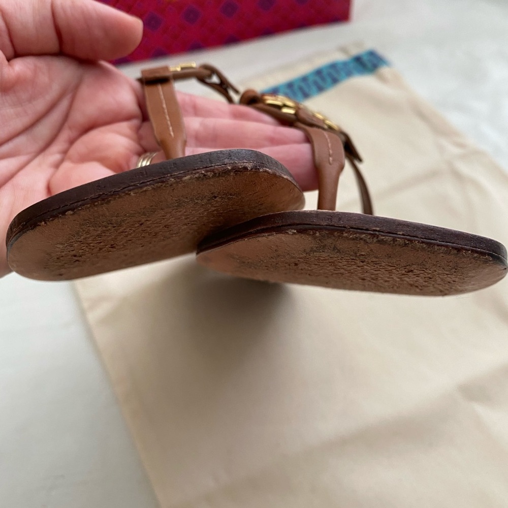 Tory Burch Mini Miller Leather Thong - Picture 6 of 12